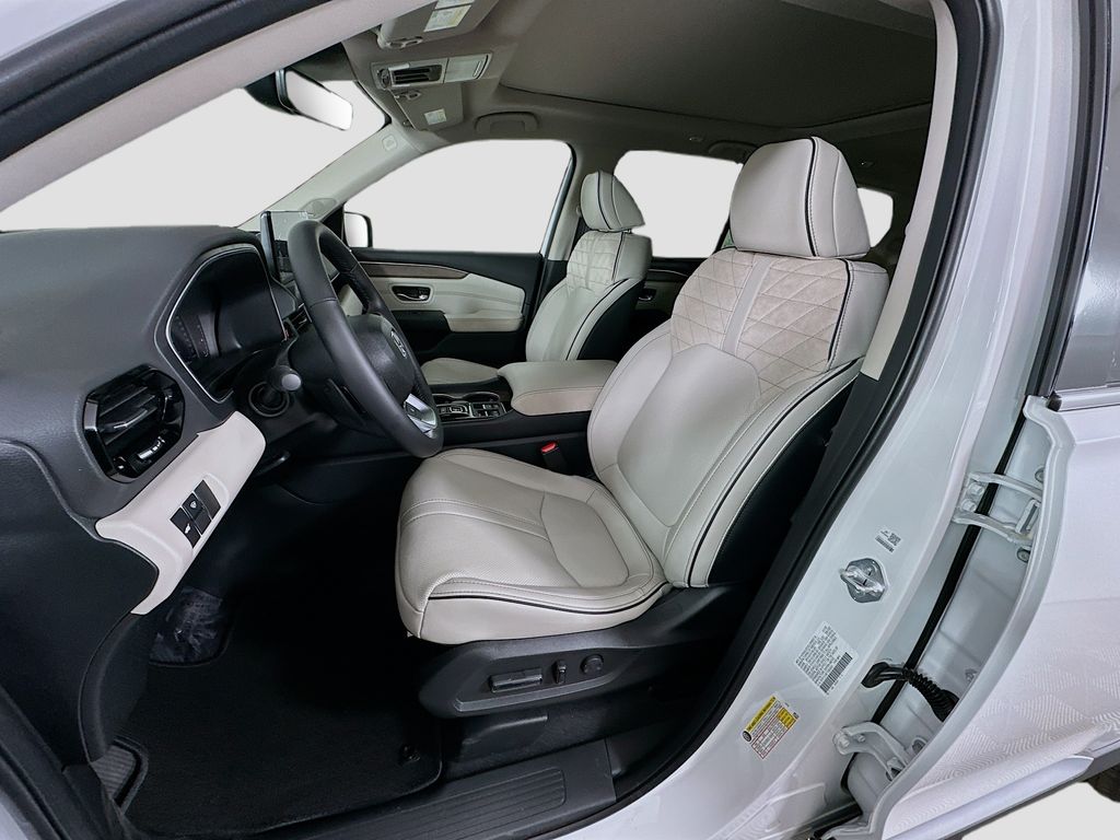 Thumbnail: 2026 Honda Pilot - 15