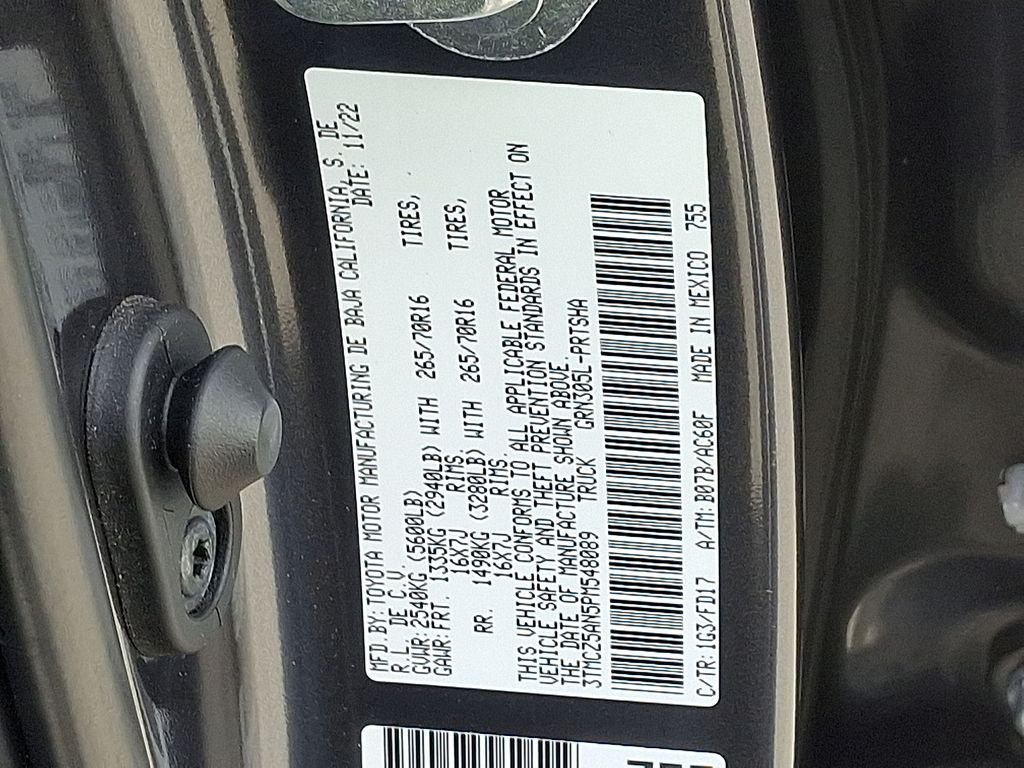 Thumbnail: 2023 Toyota Tacoma - 30