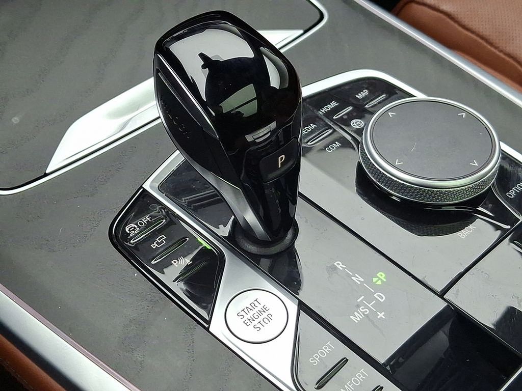 Thumbnail: 2022 BMW X7 - 16