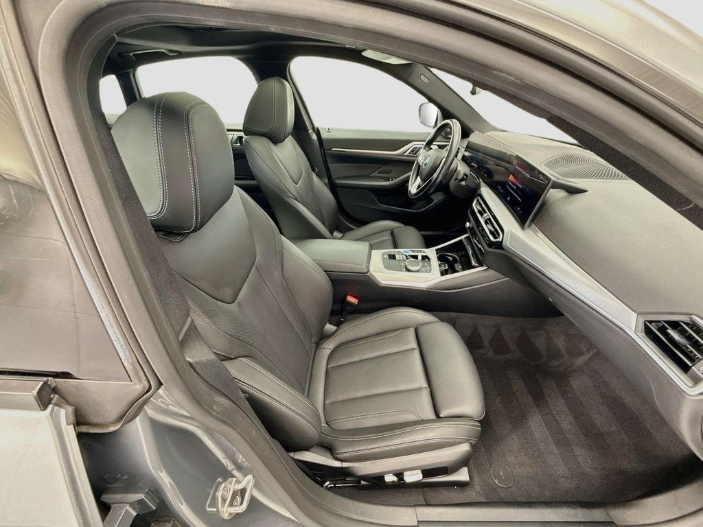 Thumbnail: 2023 BMW i4 - 19