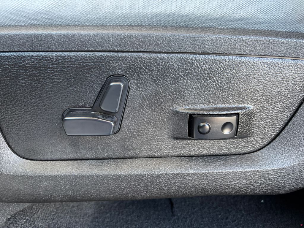 2019 RAM 1500 Classic Big Horn 20