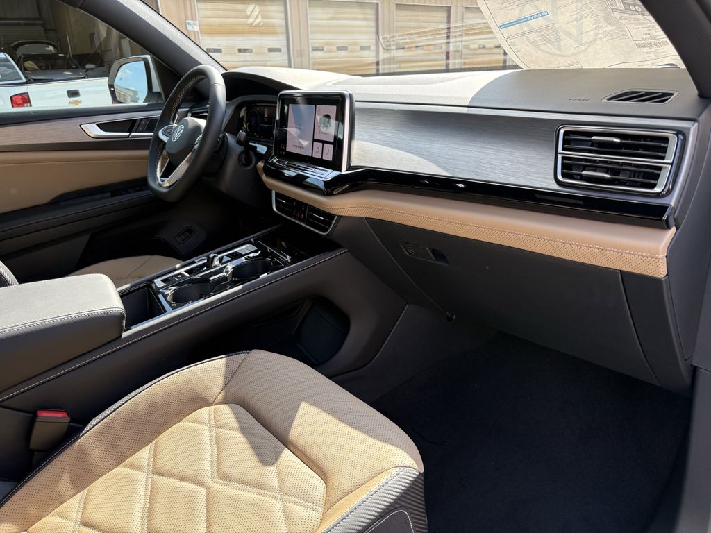 New 2026 Opal White Volkswagen 2.0T SE w/Technology image 29