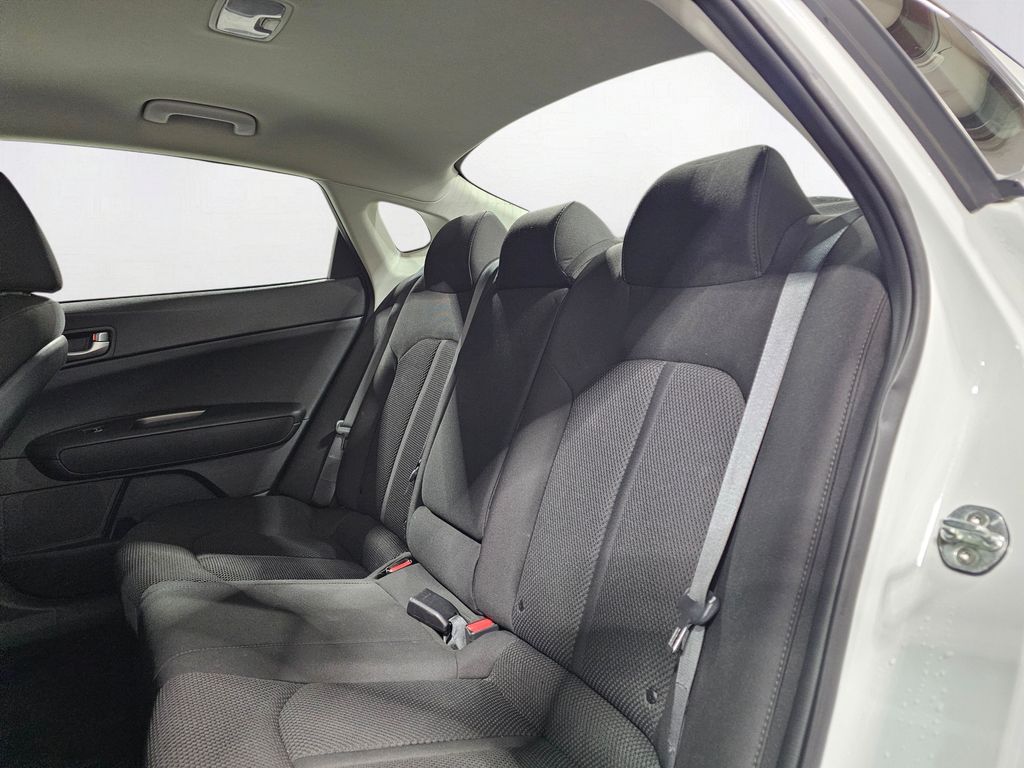 Used 2020 White Kia LX image 19