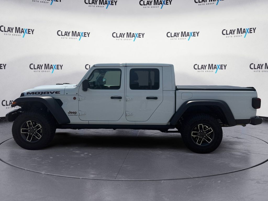  2025 Jeep Gladiator Mojave Crew Cab 4WD   