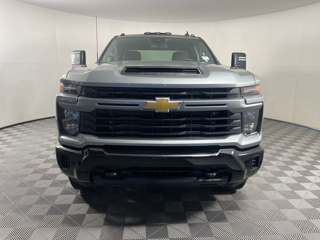 2025 Chevrolet Silverado 2500 Custom 7