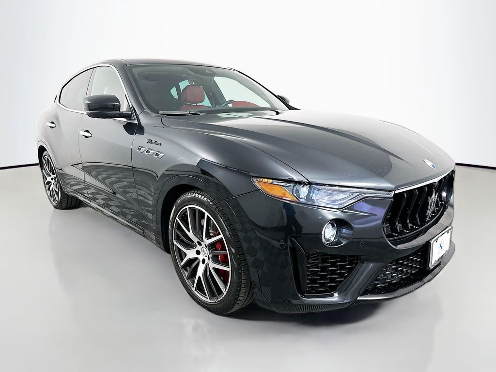 Thumbnail: 2022 Maserati Levante - 3