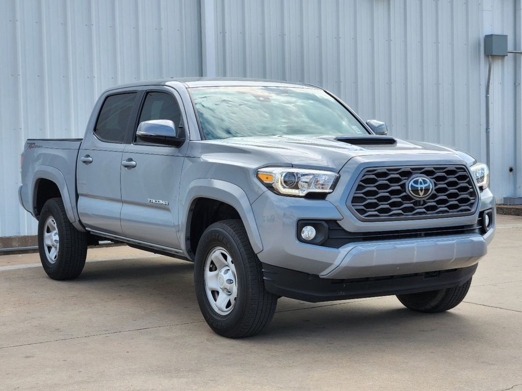 2021 Toyota Tacoma SR5 3