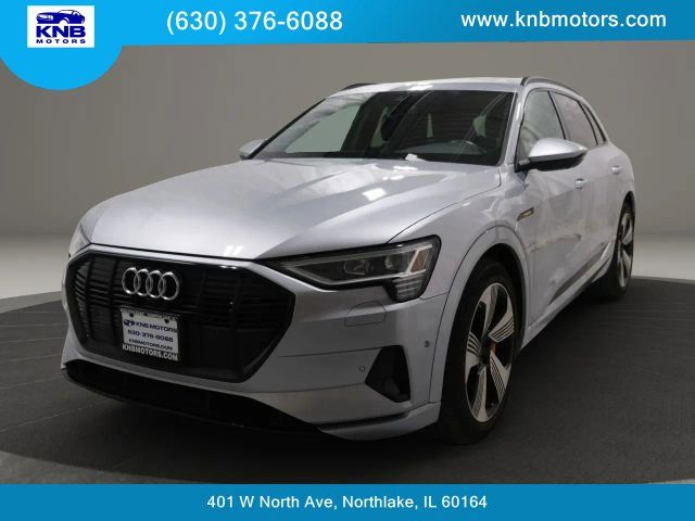 Silver Metallic 2022 Audi e-tron Premium Plus quattro AWD SUV / Crossover All-Wheel Drive Automatic