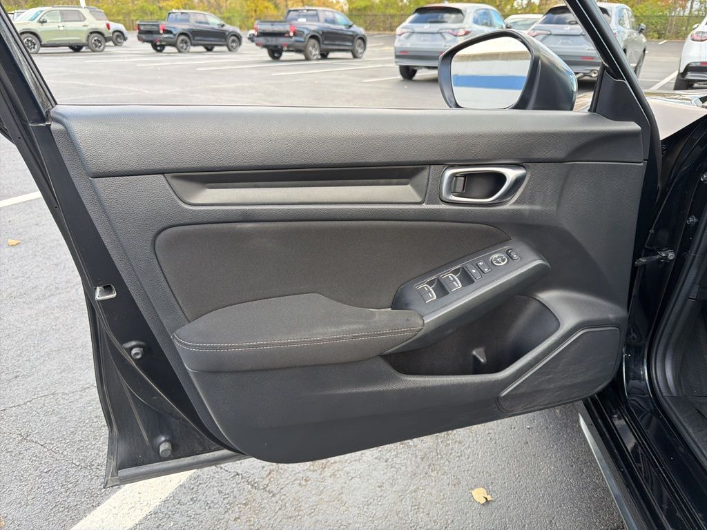 Thumbnail: 2023 Honda Civic - 18