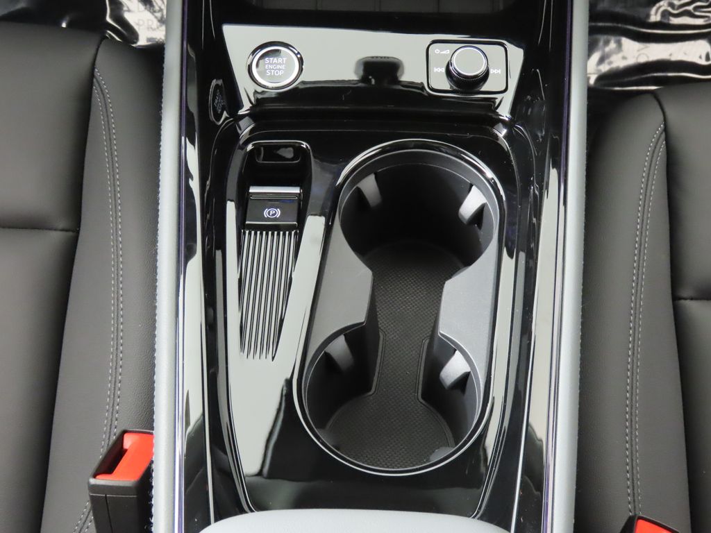 Thumbnail: 2026 Audi Q3 - 22