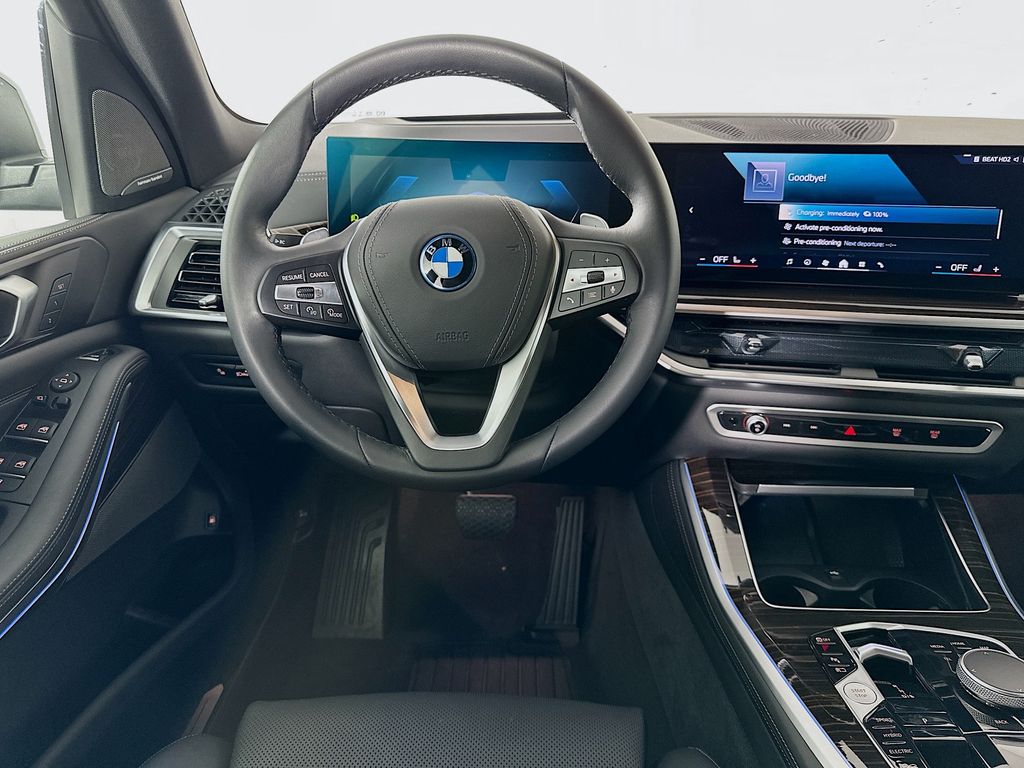 Thumbnail: 2025 BMW X5 - 23