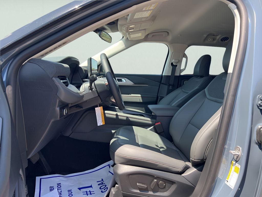 2025 Ford Explorer