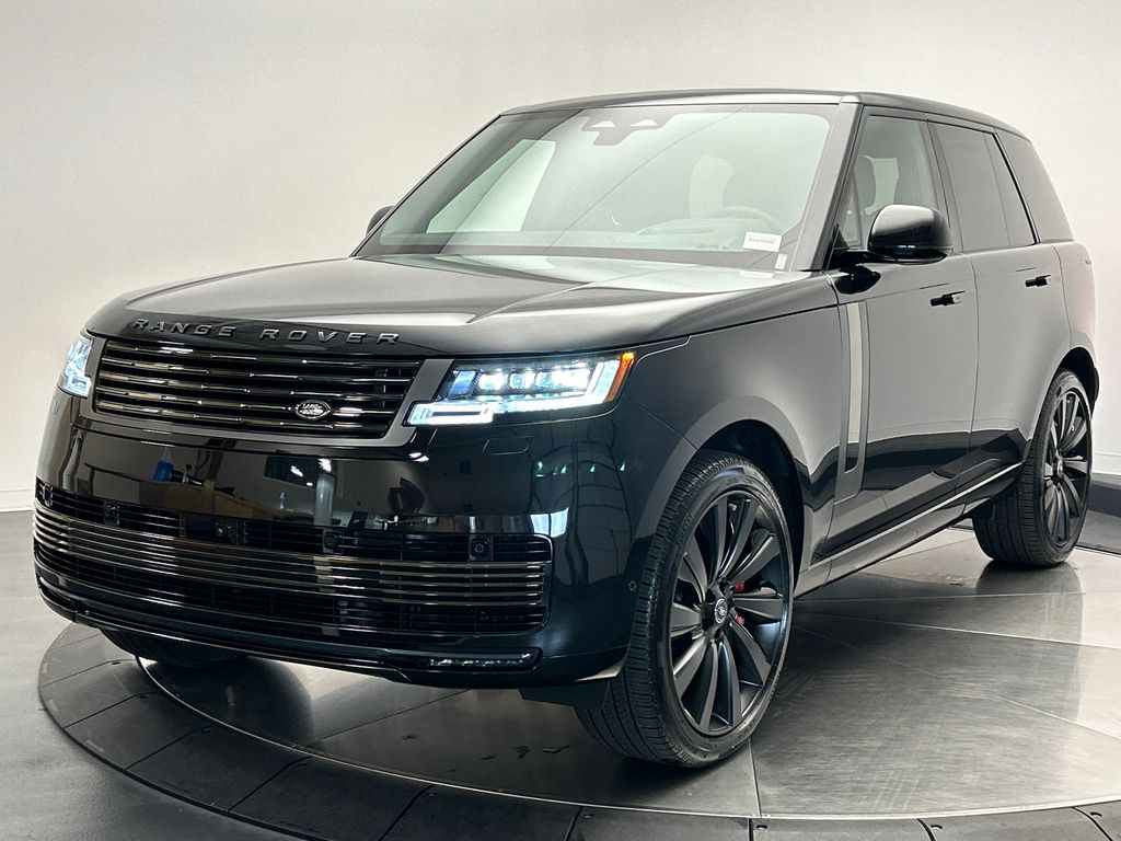 2025 Land Rover Range Rover SV -
                Darien, CT