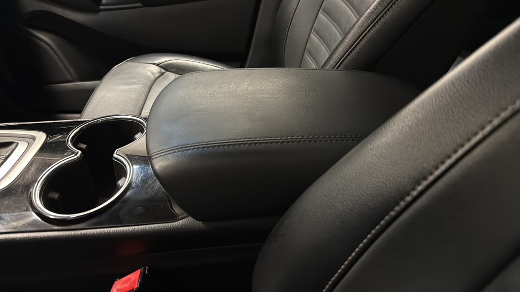 Used 2018 Shadow Black Ford SEL image 20