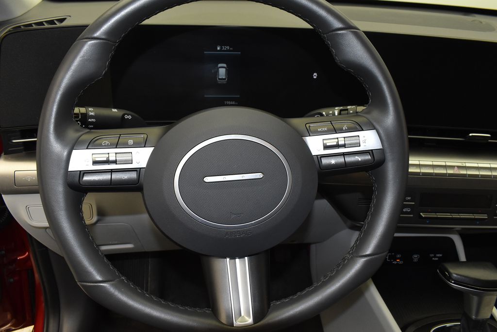 2025 Hyundai Kona SEL 16
