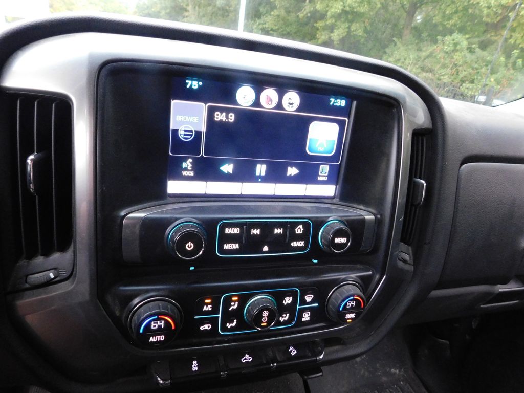 Thumbnail: 2015 Chevrolet Silverado 1500 - 6