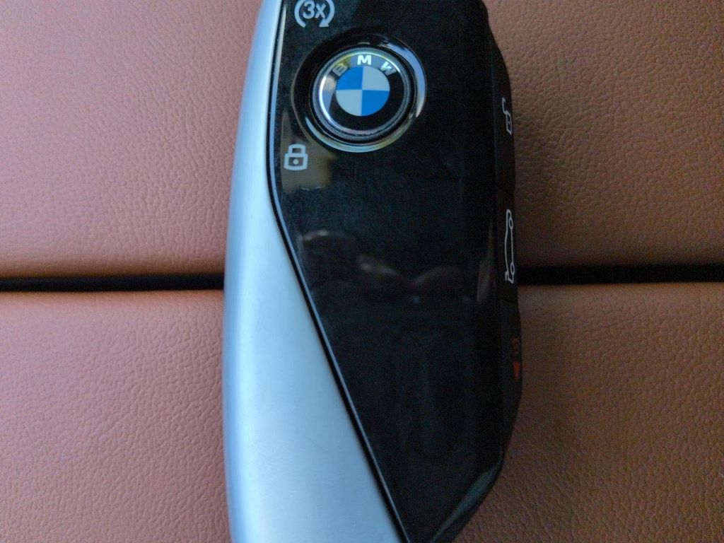 New 2026 White BMW ALPINA XB7 image 30