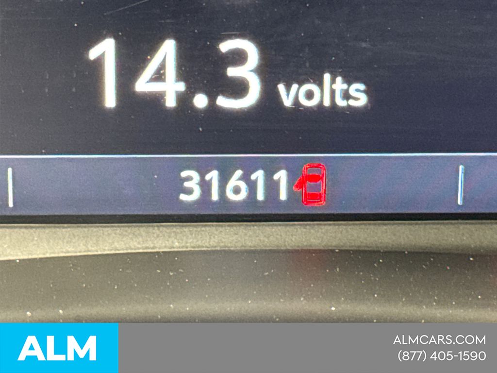 Used 2025 Black Chevrolet LT image 31