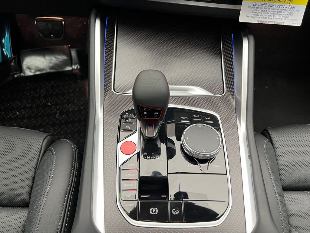 Thumbnail: 2026 BMW XM - 11