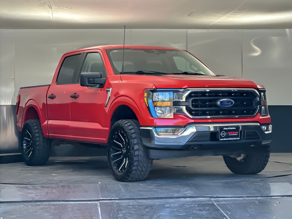 Race Red 2023 Ford F-150 XLT SuperCrew 4WD Pickup Truck Four-Wheel Drive Automatic