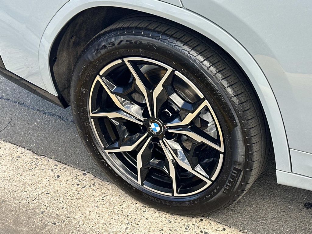 Thumbnail: 2022 BMW X4 - 17