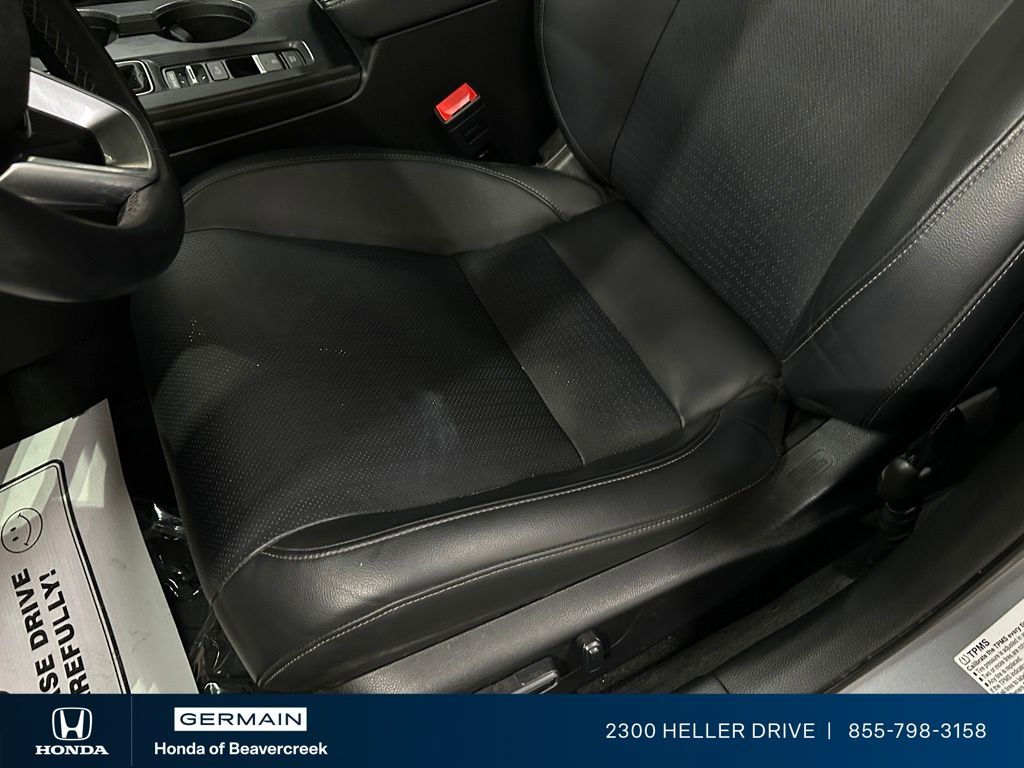 Used 2022 Silver Honda Touring image 19