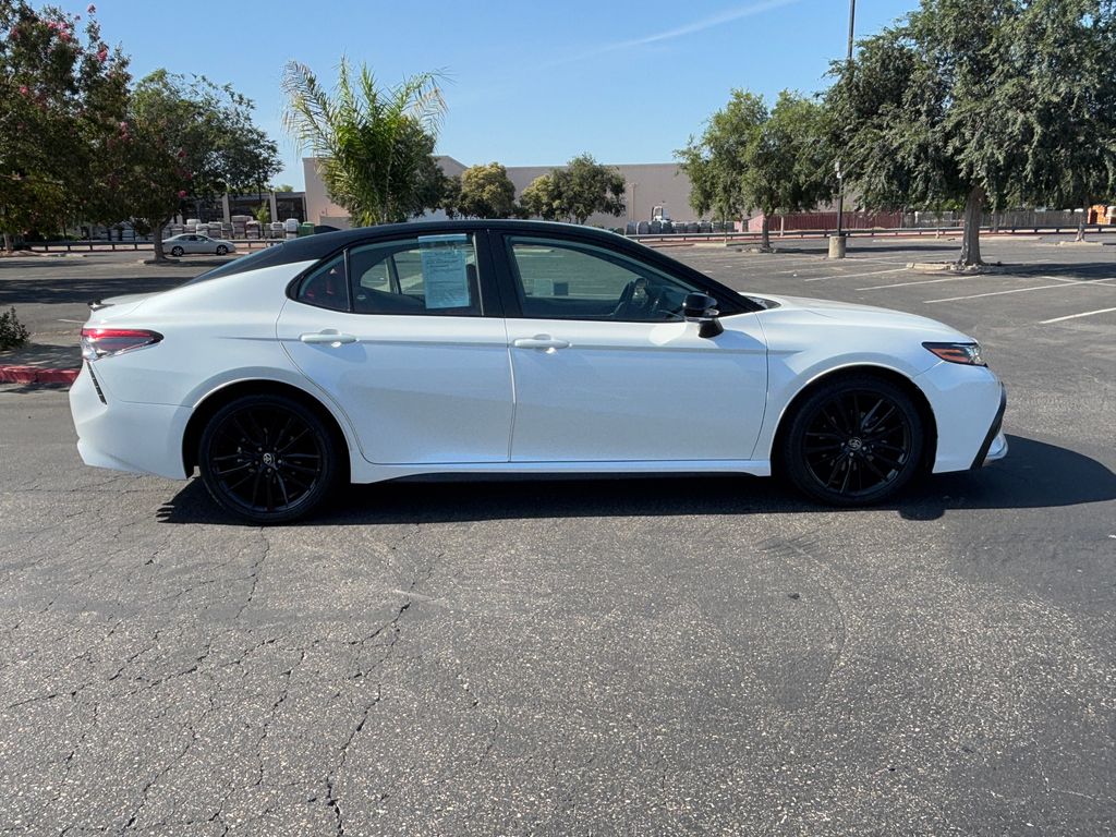 2023 Toyota Camry XSE 4