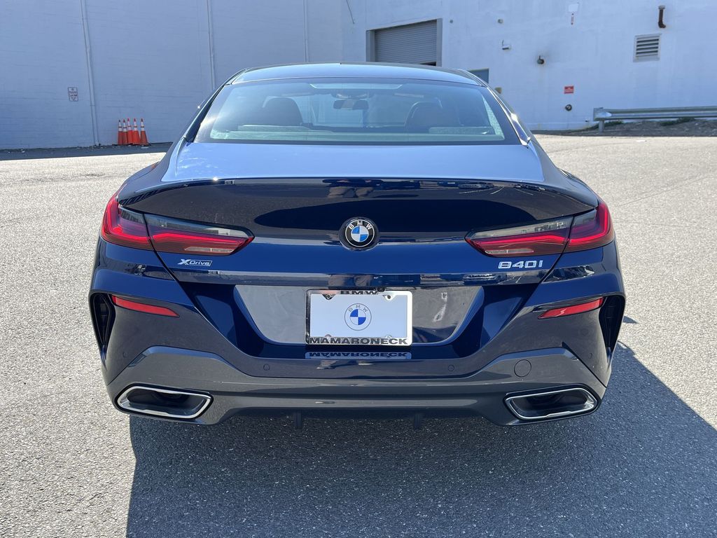 Thumbnail: 2022 BMW 8 Series - 24