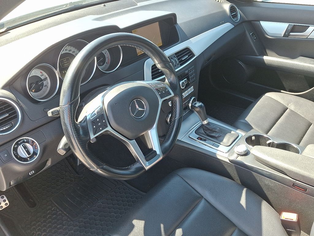 Thumbnail: 2012 Mercedes-Benz C-Class - 4