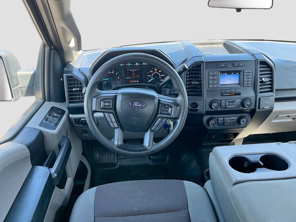 Used 2019 White Ford XL image 21