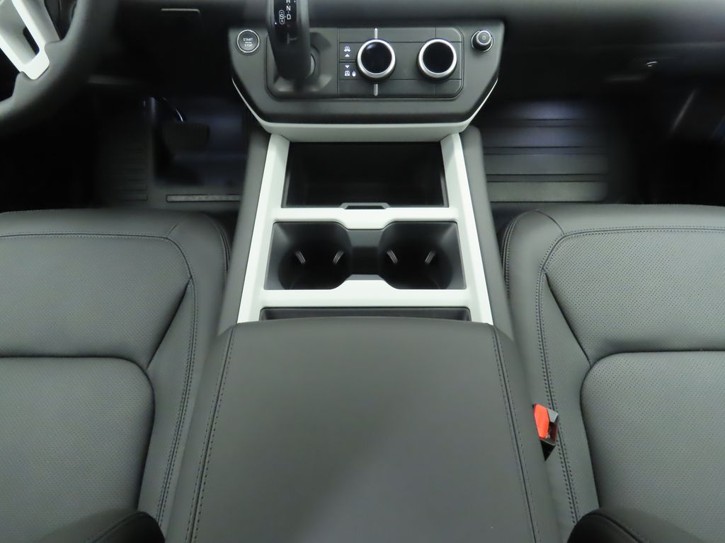 2025 Land Rover Defender 110 16