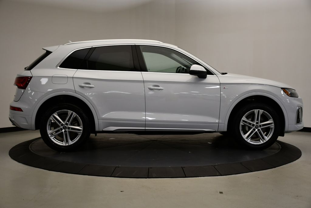Thumbnail: 2024 Audi Q5 - 6