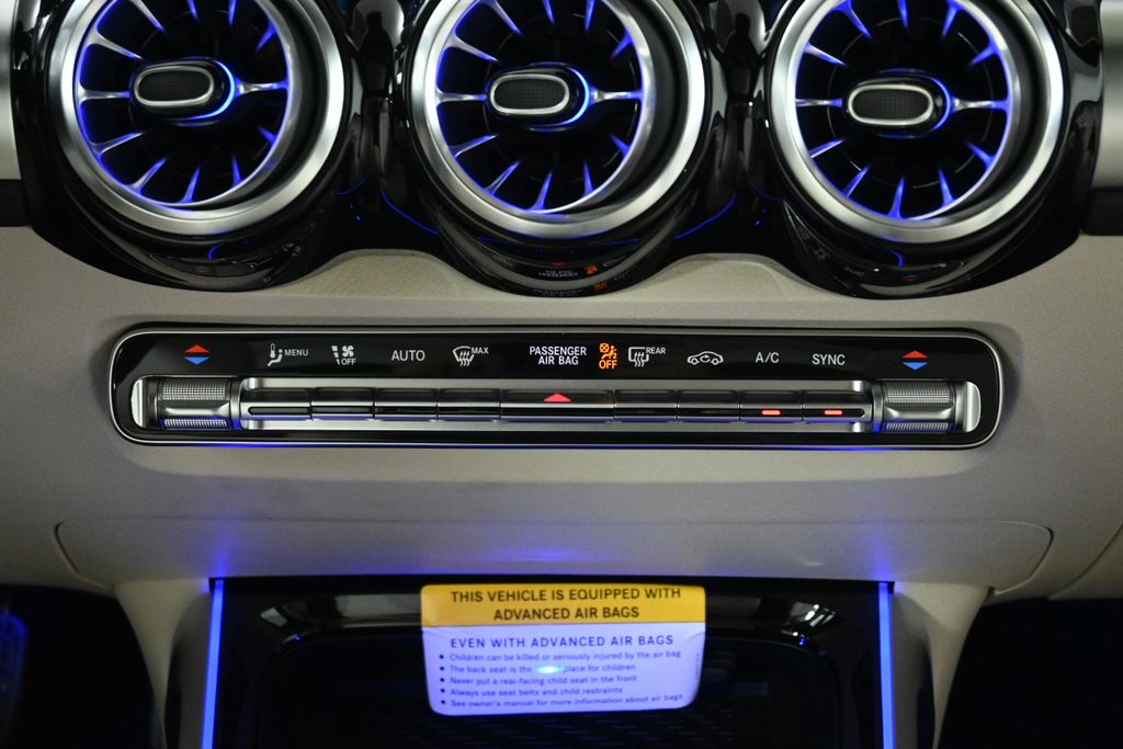 Thumbnail: 2026 Mercedes-Benz GLB - 18