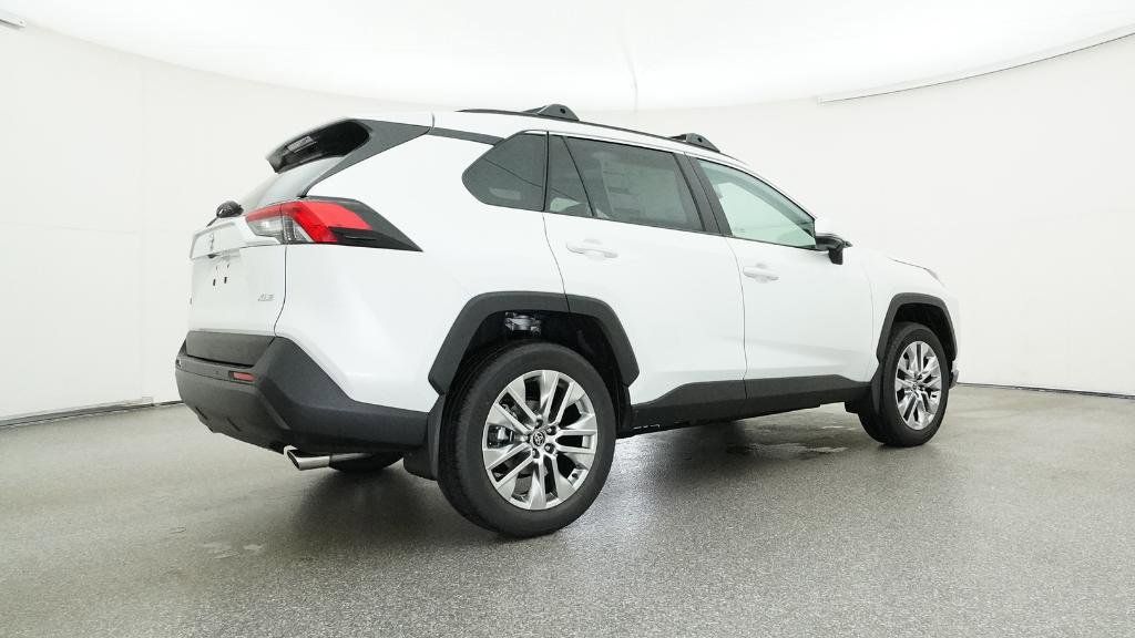 Thumbnail: 2025 Toyota RAV4 - 25