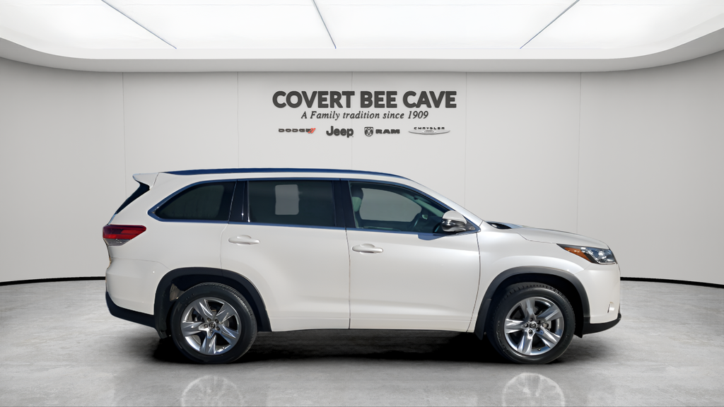 Used Car 2019 Toyota Highlander  Limited For Sale Under $30,000 In Austin, Texas
