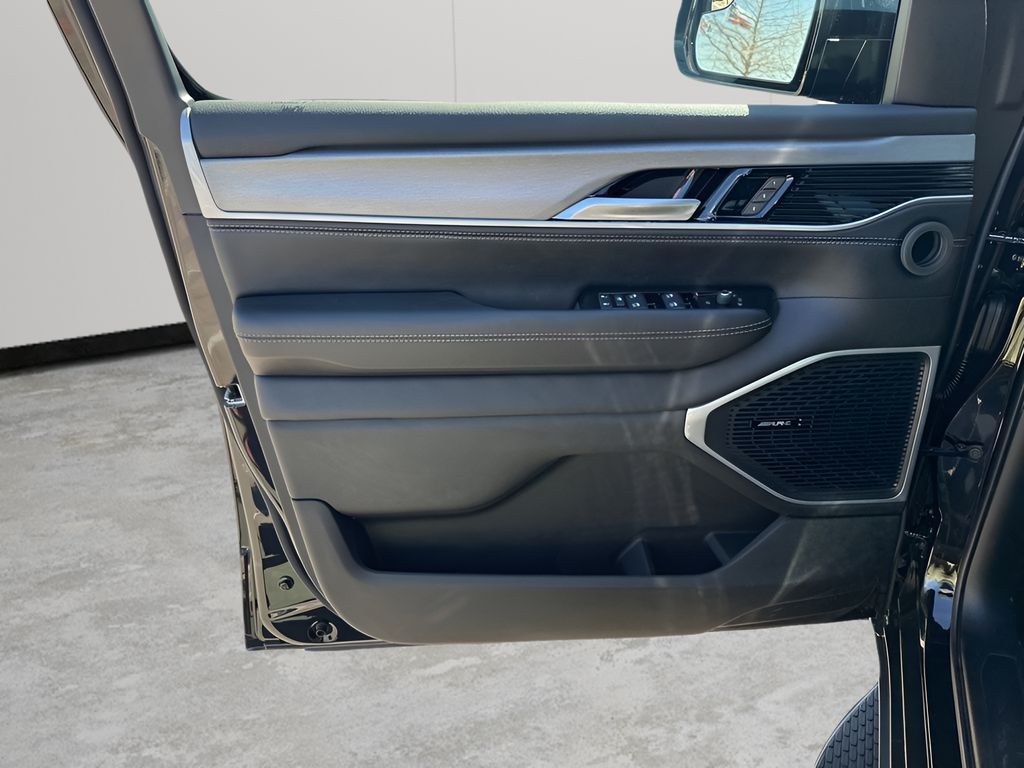 New 2026 Black Jeep Limited image 25