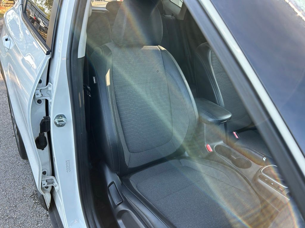 Thumbnail: 2021 Kia Seltos - 15