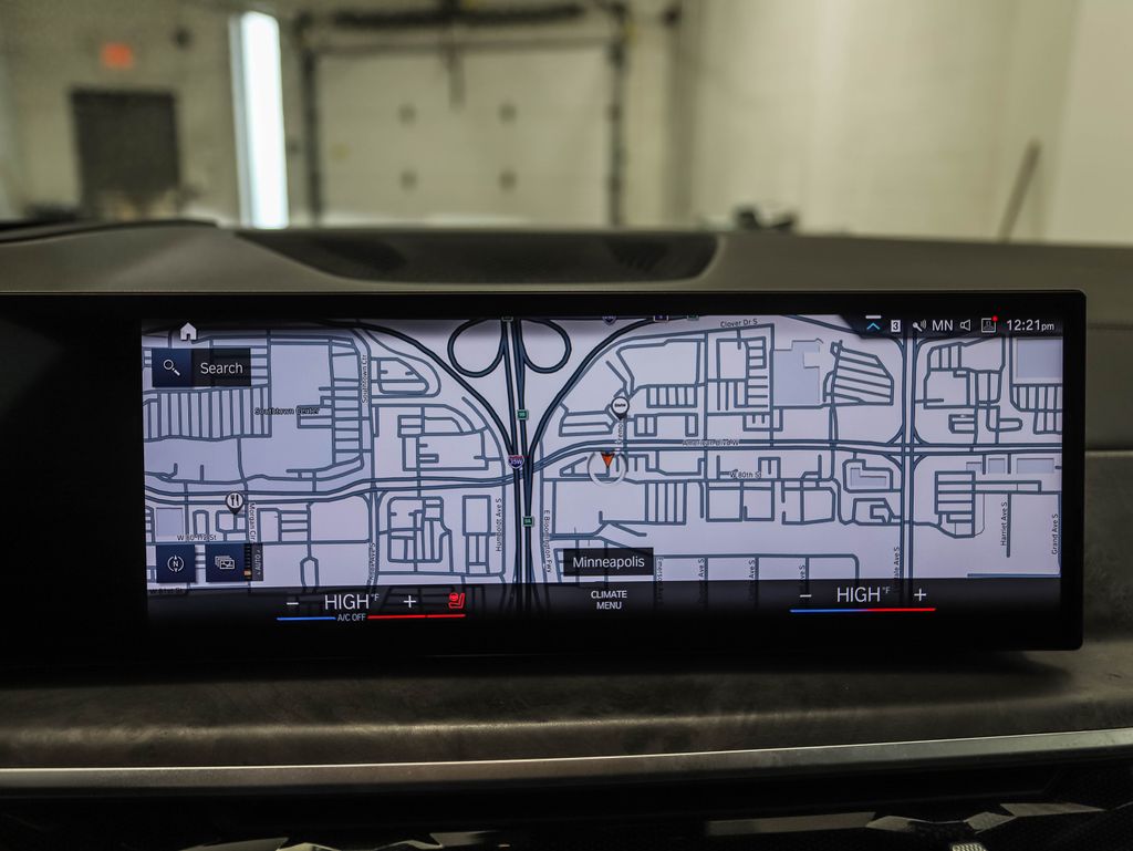 Thumbnail: 2023 BMW X7 - 16