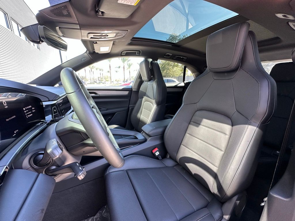 Thumbnail: 2024 Porsche Macan - 5