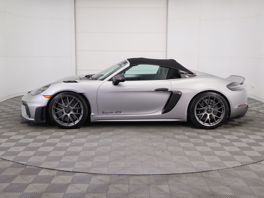 Thumbnail: 2025 Porsche  - 2