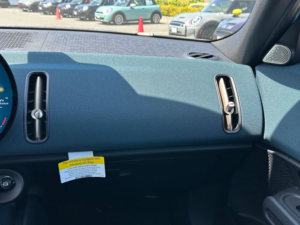 Thumbnail: 2025 MINI Cooper Countryman - 25