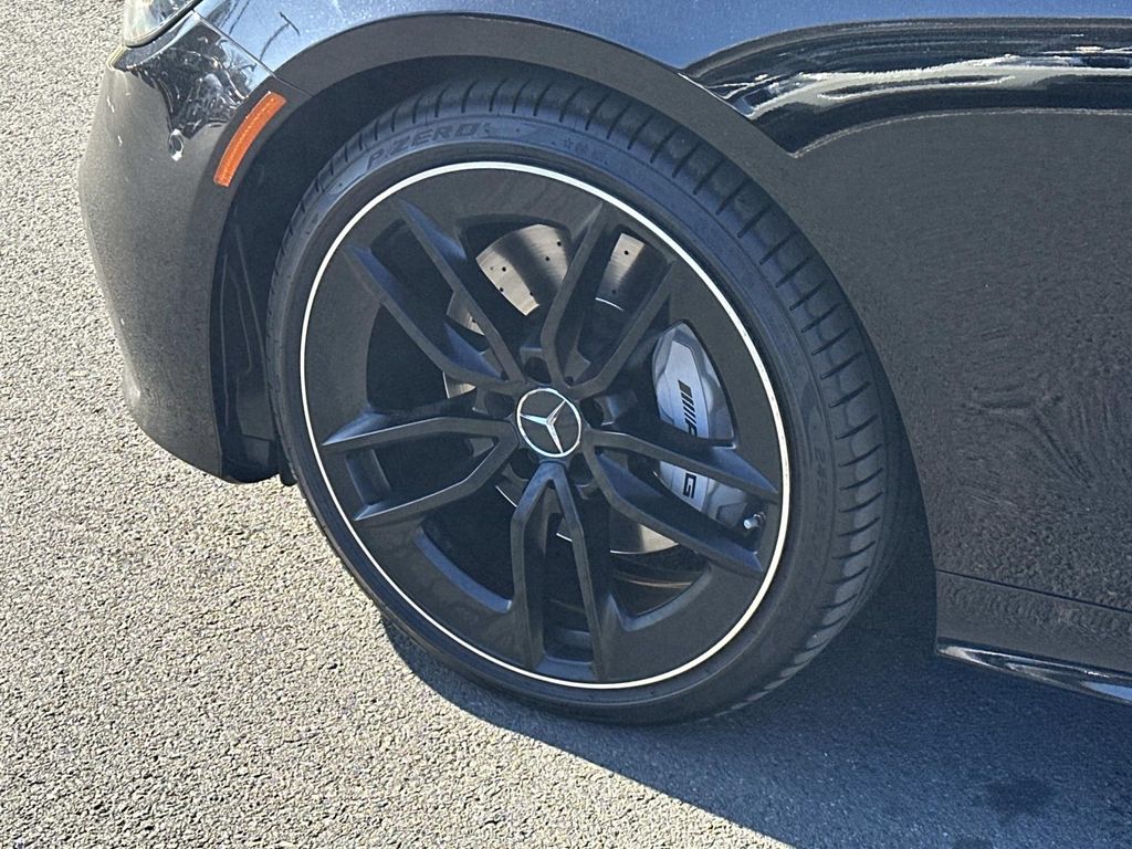 Thumbnail: 2021 Mercedes-Benz E-Class - 15