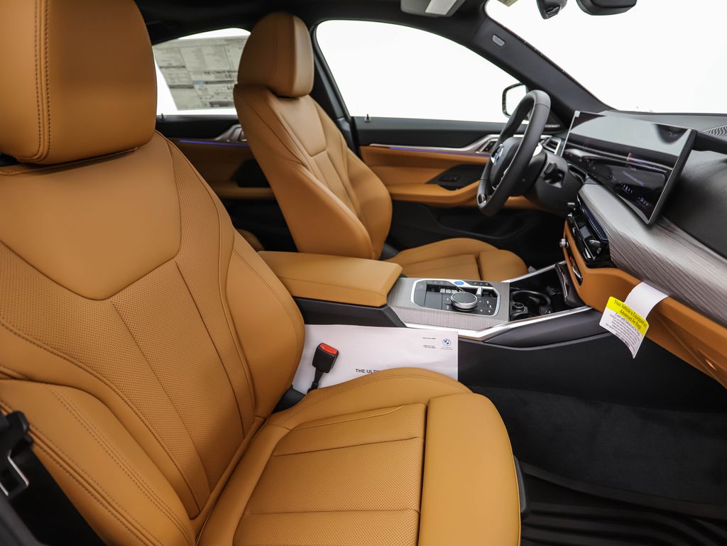 Thumbnail: 2025 BMW i4 - 29