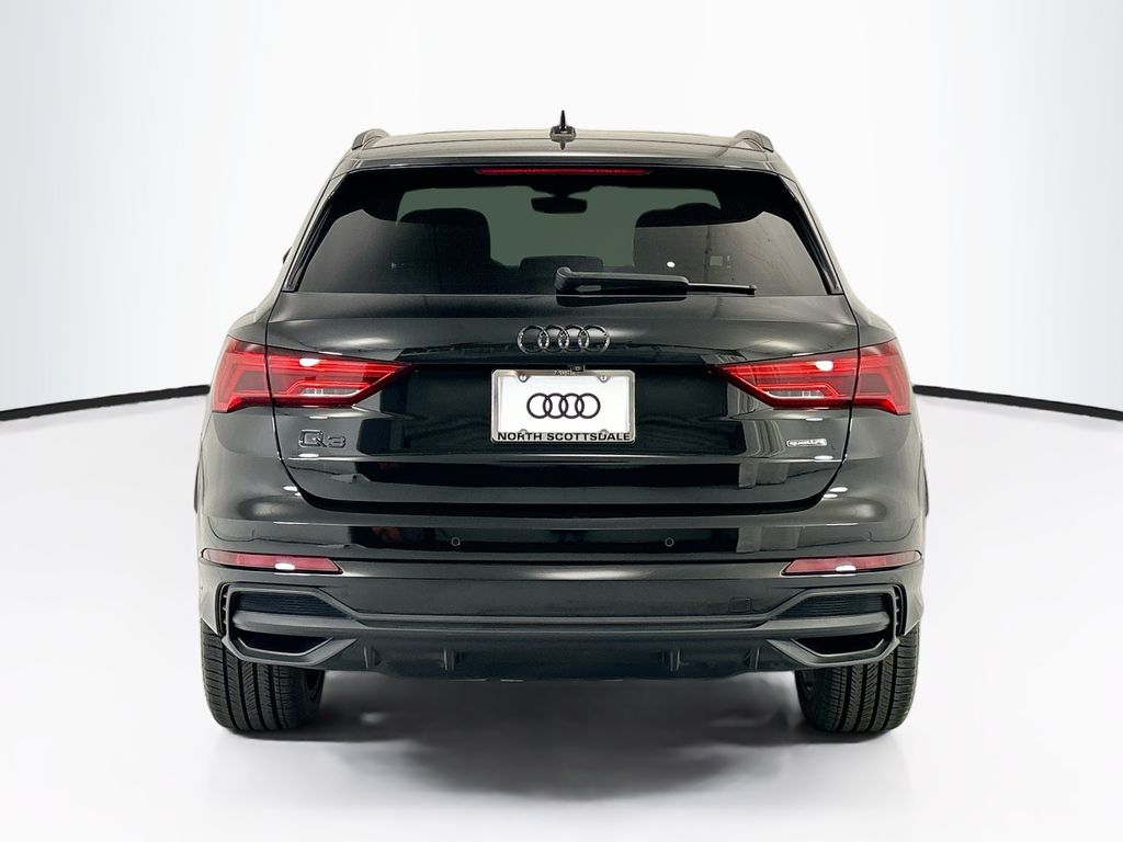 Thumbnail: 2023 Audi Q3 - 6