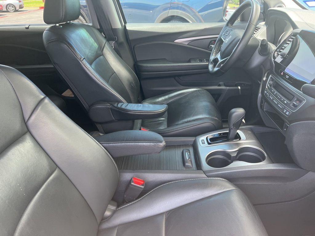 Thumbnail: 2019 Honda Pilot - 4