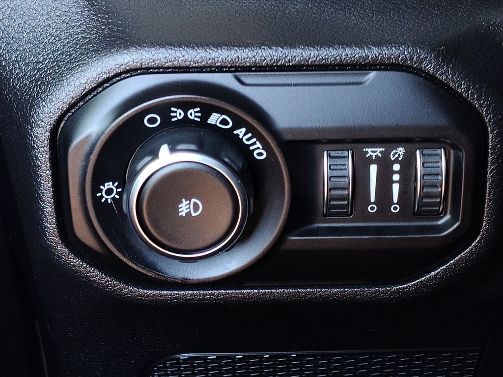 Used Car 2021 Jeep Wrangler  Unlimited Sahara For Sale Under $30,000 In Austin, Texas