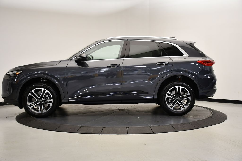 Thumbnail: 2025 Audi Q5 - 2