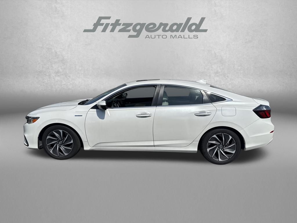 View vehicle photo 3