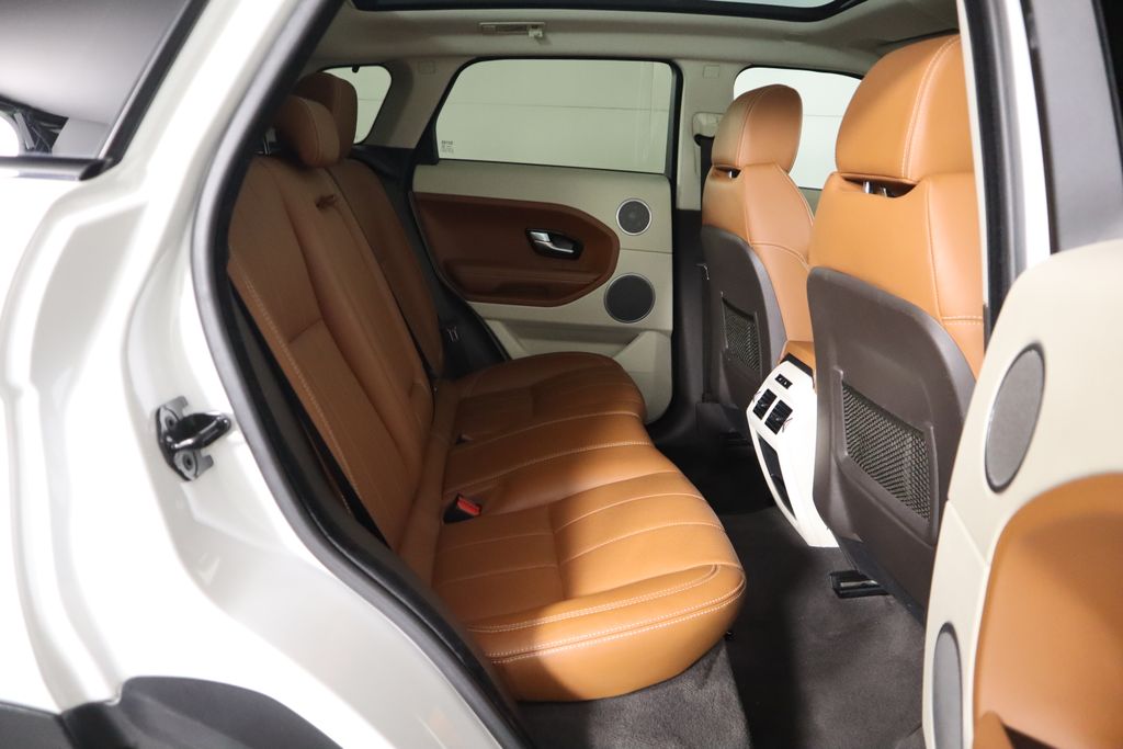 2014 Land Rover Range Rover Evoque Prestige 23