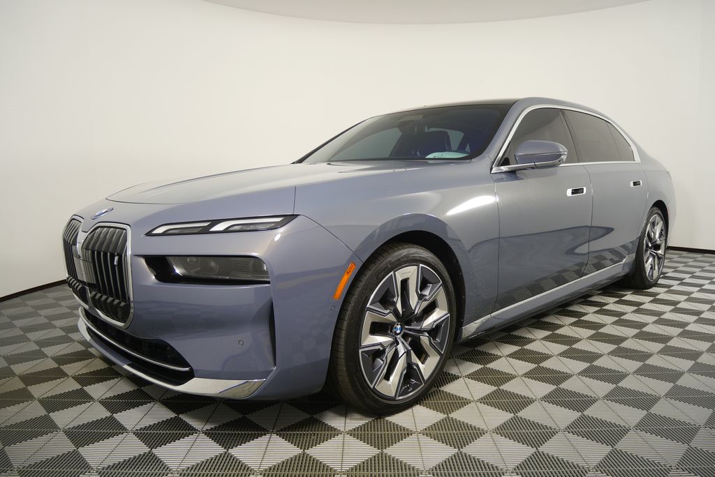 Thumbnail: 2025 BMW i7 - 7
